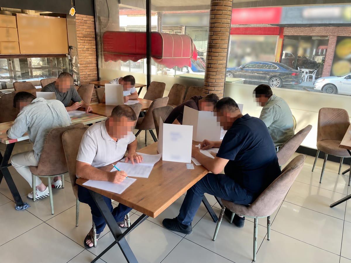Isparta Emlak ve Galeri MYK sınavındaki adayların anonimleştirilmiş grup oturumu